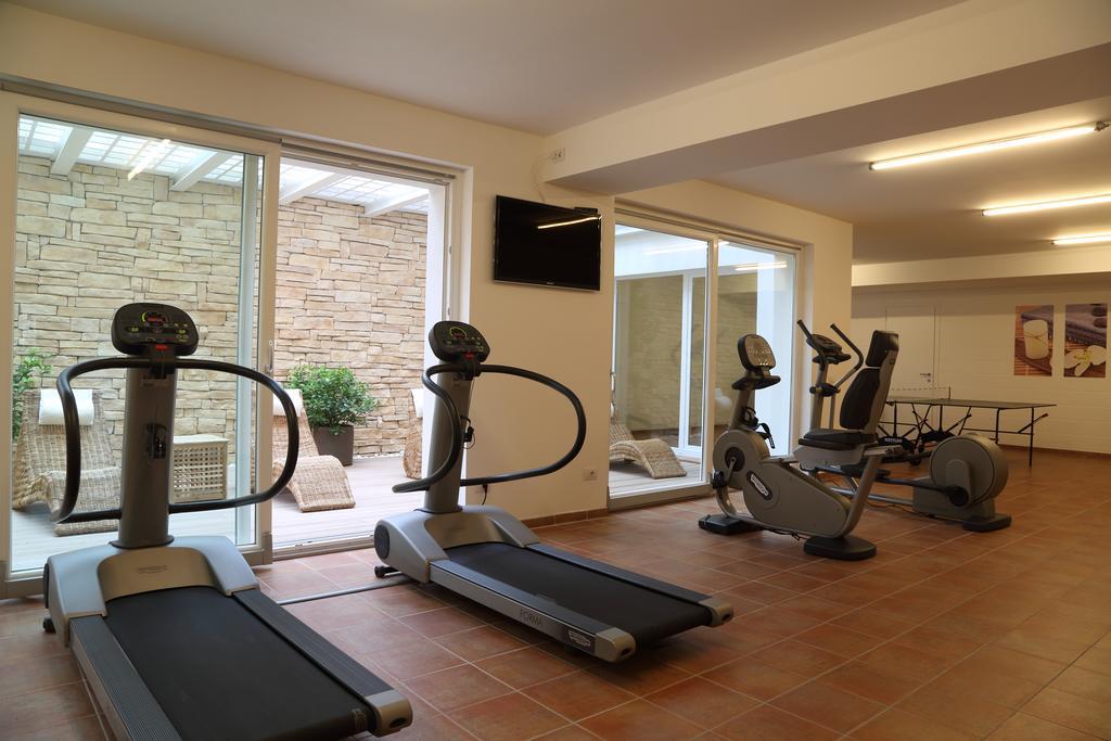 Appartamenti Corte Leonardo Garda  Exterior photo