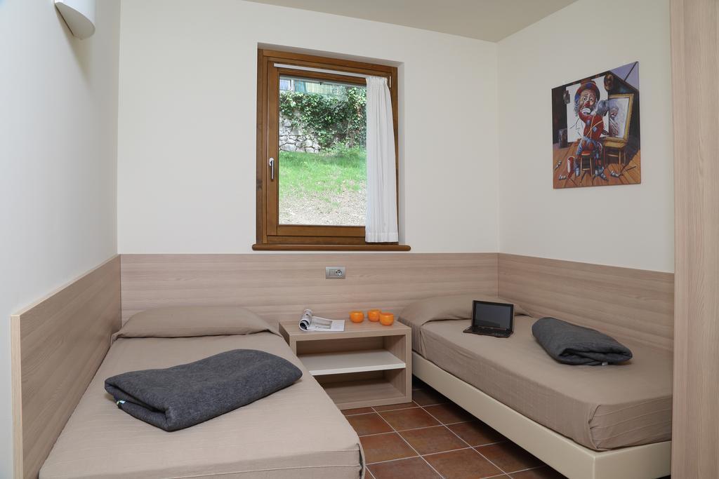 Appartamenti Corte Leonardo Garda  Room photo