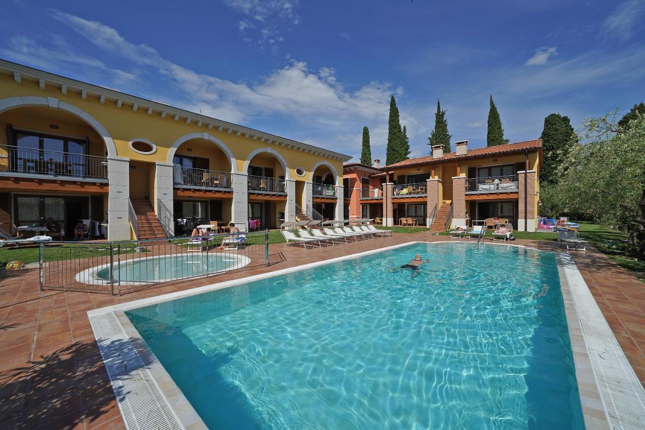 Appartamenti Corte Leonardo Garda  Exterior photo